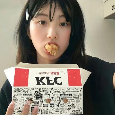 坐在门口的幽灵